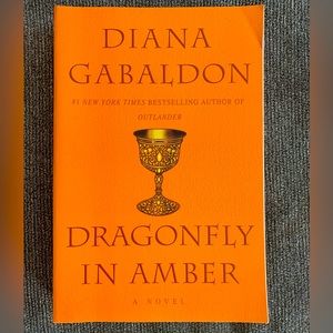 Dragonfly in Amber (Outlander Book 2) by Diana Gabaldon (paperback)